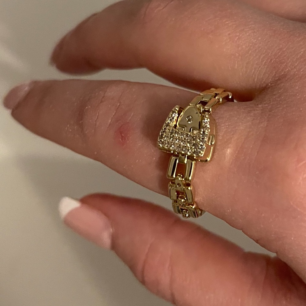 Unique ring - Picture 12 of 12